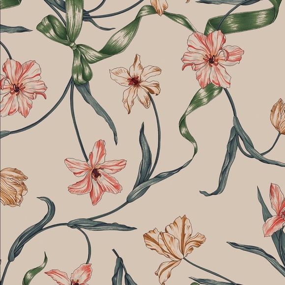 Meet your Posher, Danielle - Picture 1 of 1